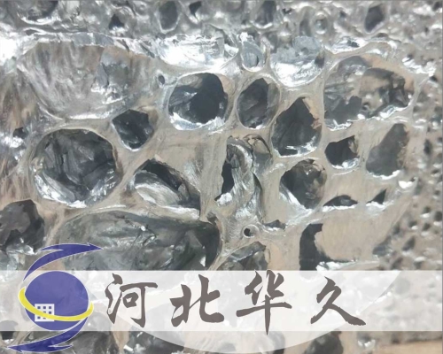 大孔径泡沫铝